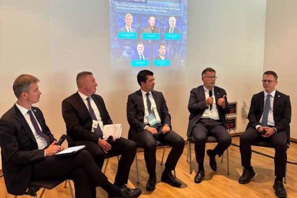 Volkan Yiğit participating as a panellist at TWEA’s Türkiye Roadshow during WindEnergy Hamburg 2026